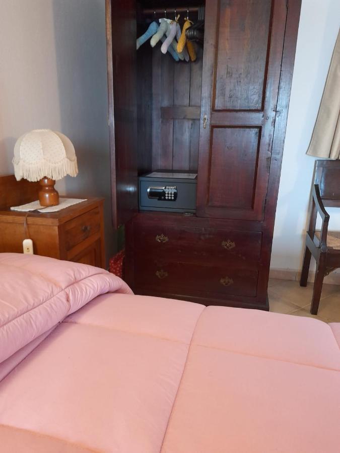 B&B Belvedere SantʼAntìoco Esterno foto