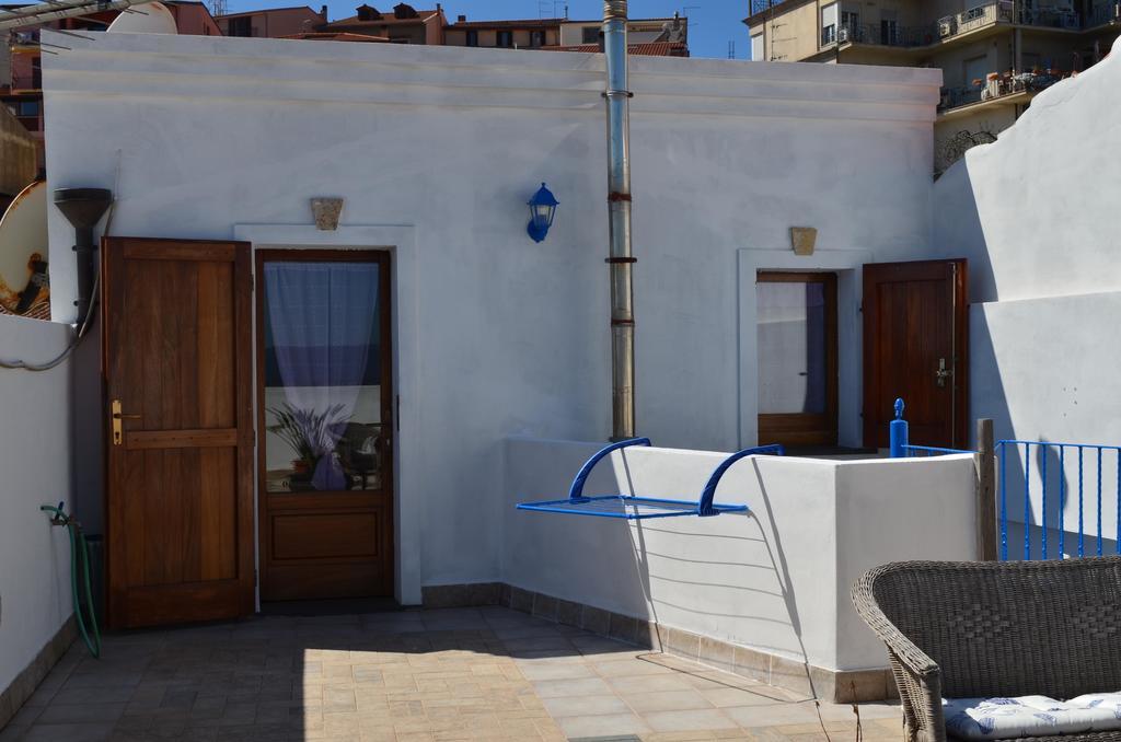 B&B Belvedere SantʼAntìoco Esterno foto