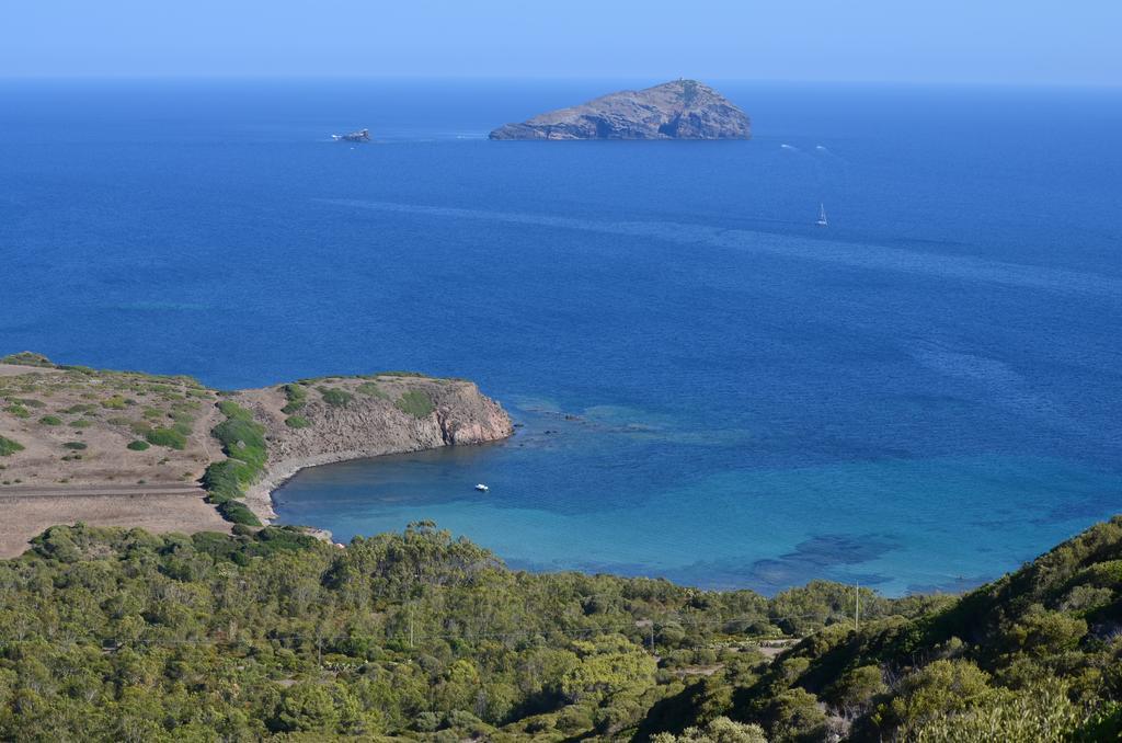 B&B Belvedere SantʼAntìoco Esterno foto