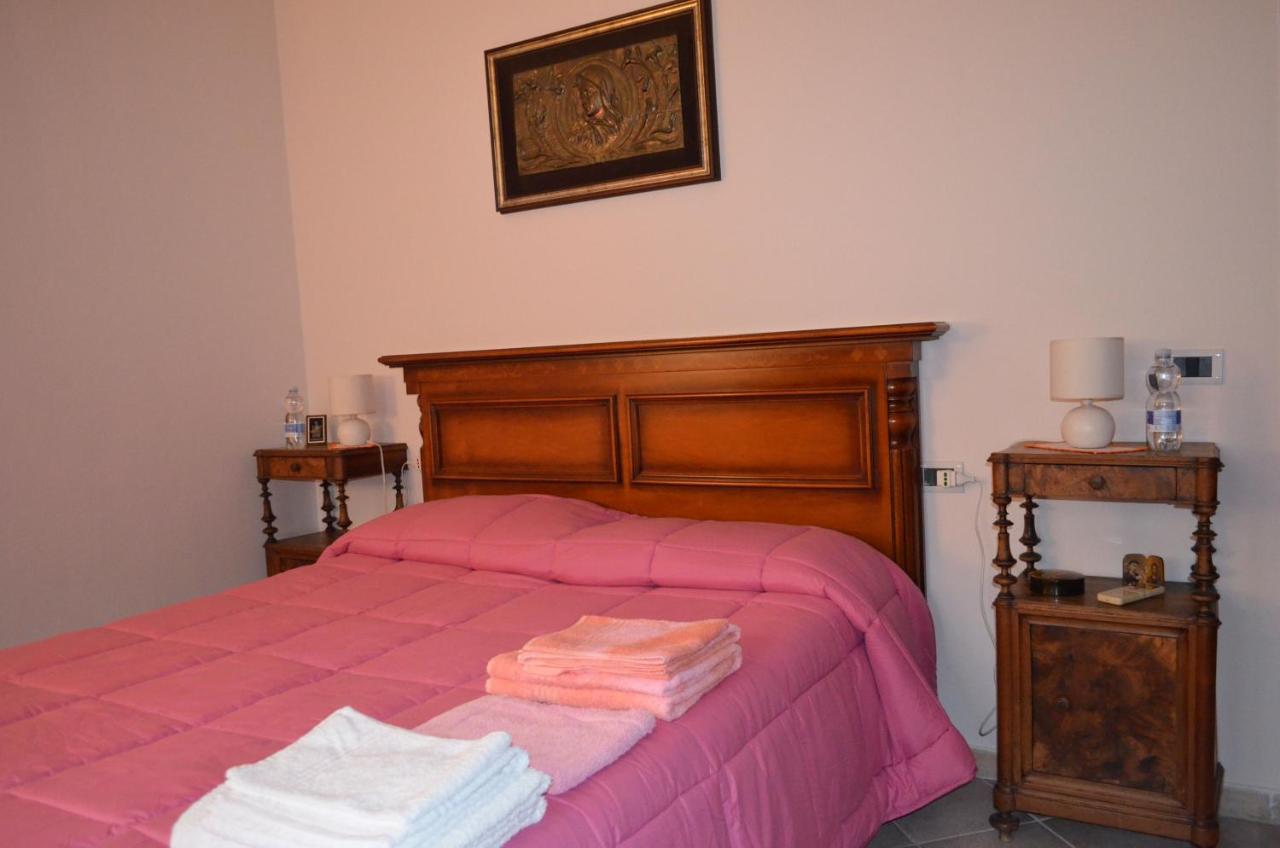 B&B Belvedere SantʼAntìoco Esterno foto